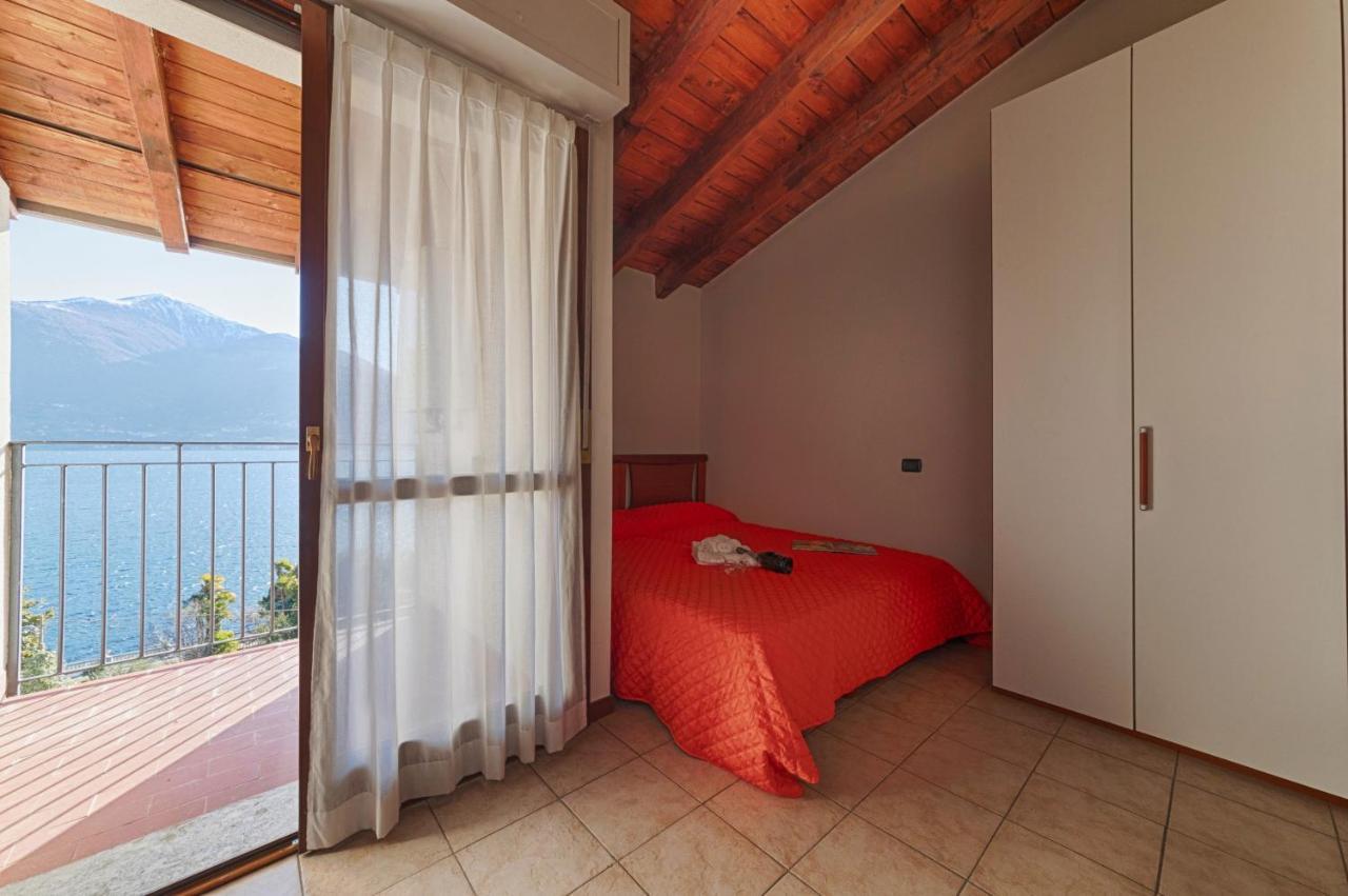 2-Bedroom Lakeview Apartment At The Lake Acquaseria Exteriér fotografie