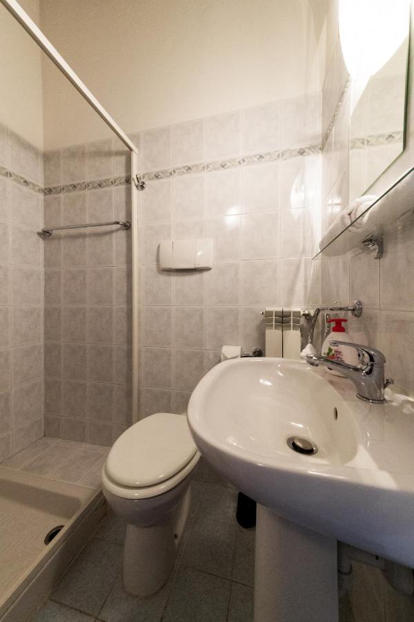 2-Bedroom Lakeview Apartment At The Lake Acquaseria Exteriér fotografie